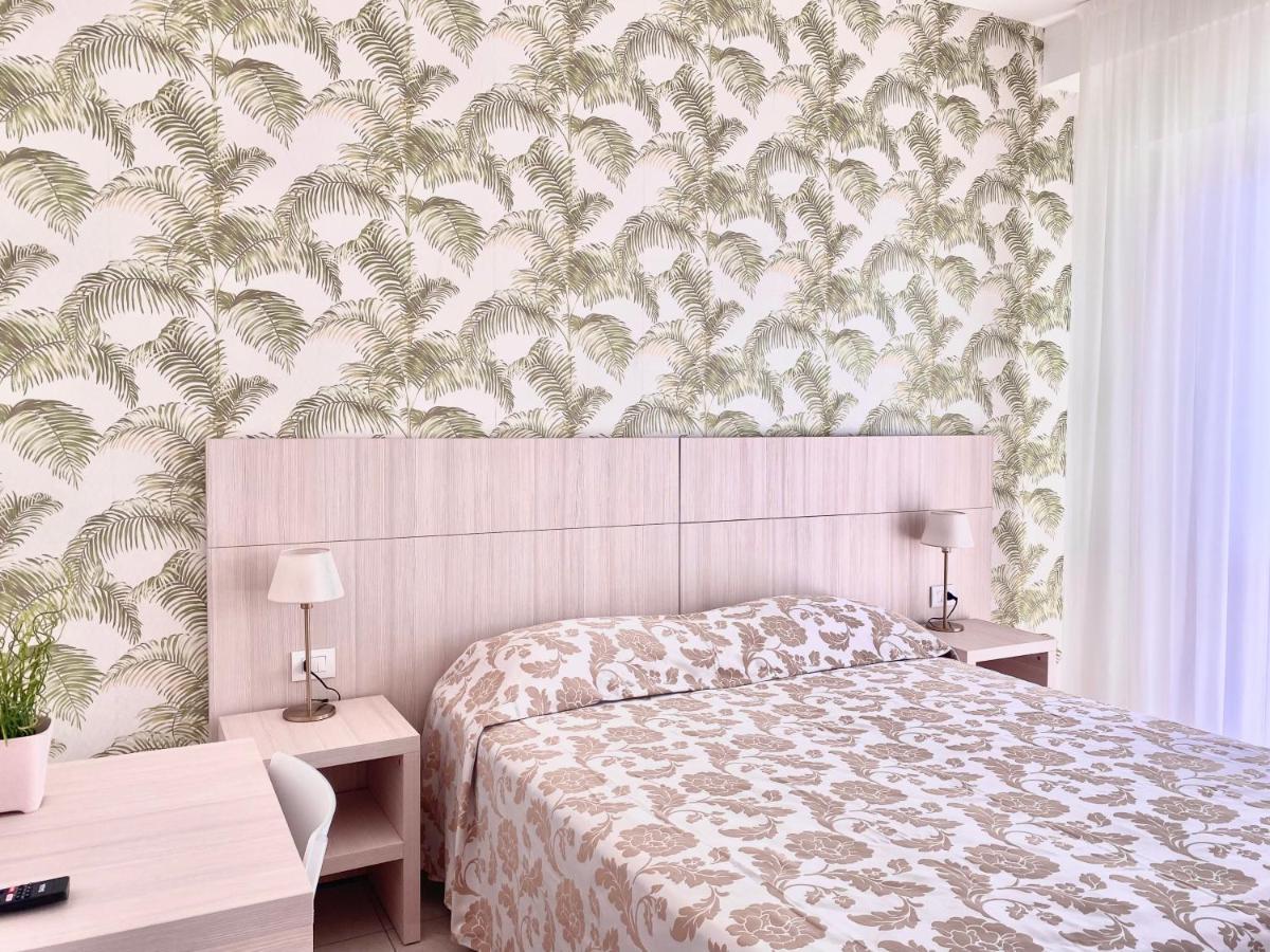 Santa Barbara Hotel & Apartments Bellaria-Igea Marina Zewnętrze zdjęcie