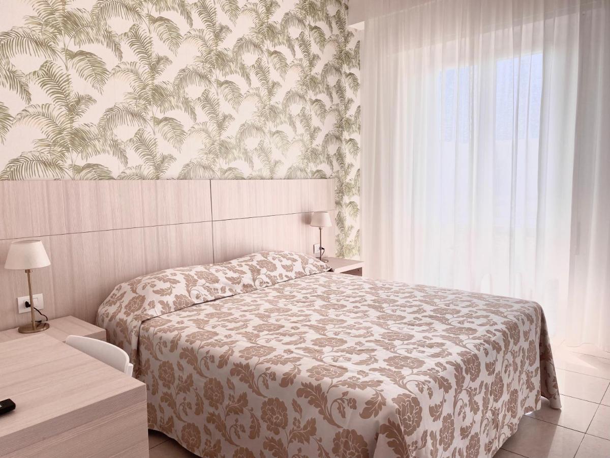 Santa Barbara Hotel & Apartments Bellaria-Igea Marina Zewnętrze zdjęcie