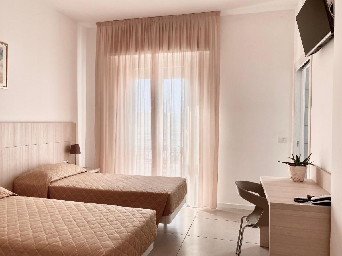 Santa Barbara Hotel & Apartments Bellaria-Igea Marina Zewnętrze zdjęcie